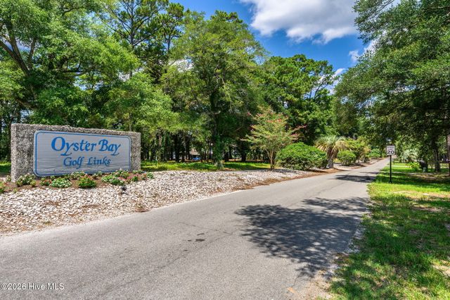 514 Woods Court SW, Sunset Beach, NC 28468
