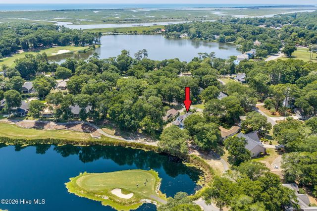 514 Woods Court SW, Sunset Beach, NC 28468