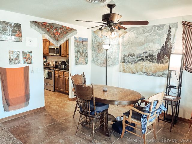 121 Gilbert Drive, Eufaula, OK 74432