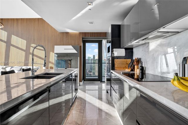 1451 Brickell Ave 4304, Miami, FL 33131