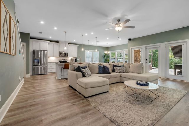 3929 Ella Drive, Tallahassee, FL 32303