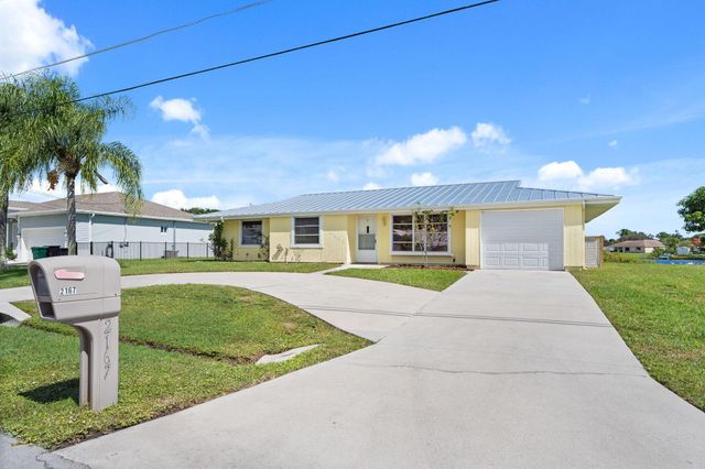 2167 SE Sunflower Street, Port St Lucie, FL 34952