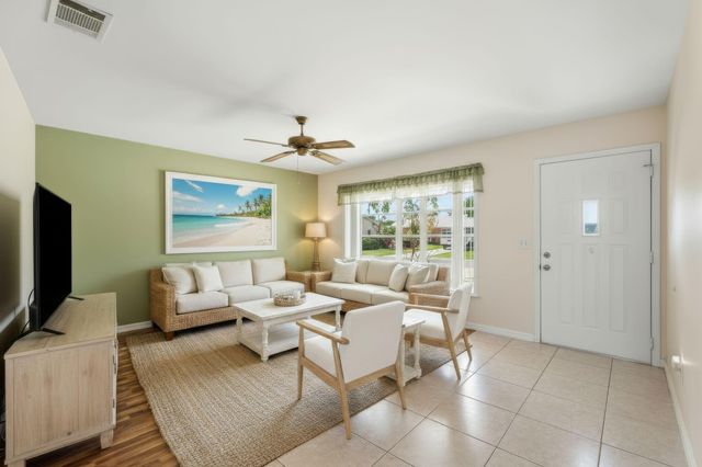 2167 SE Sunflower Street, Port St Lucie, FL 34952