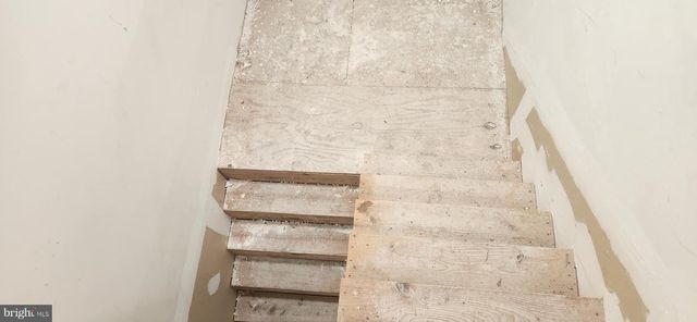 256 57TH ST NE, Washington, DC 20019