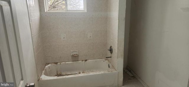 256 57TH ST NE, Washington, DC 20019