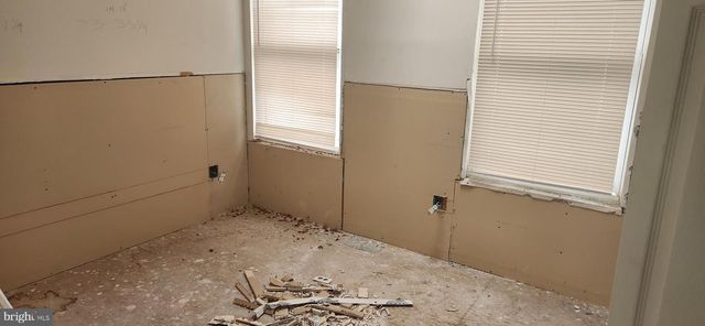 256 57TH ST NE, Washington, DC 20019