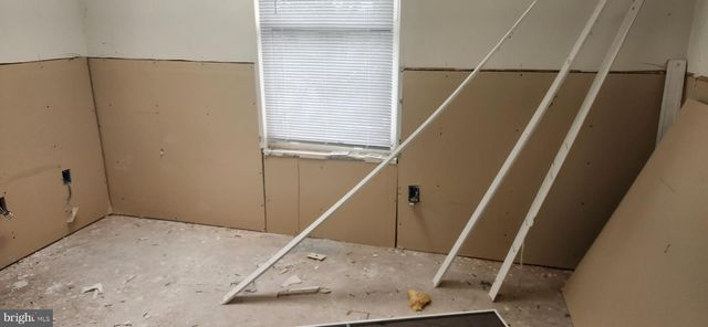 256 57TH ST NE, Washington, DC 20019