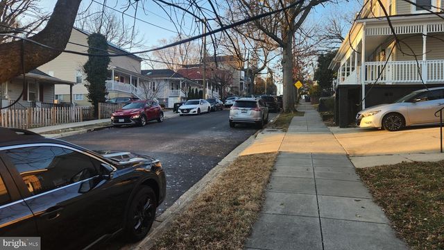 256 57TH ST NE, Washington, DC 20019