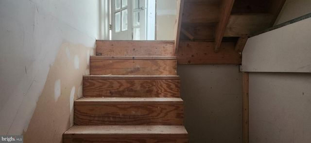 256 57TH ST NE, Washington, DC 20019