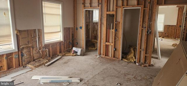 256 57TH ST NE, Washington, DC 20019