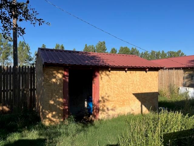 910 County Road A, Tahoka, TX 79373