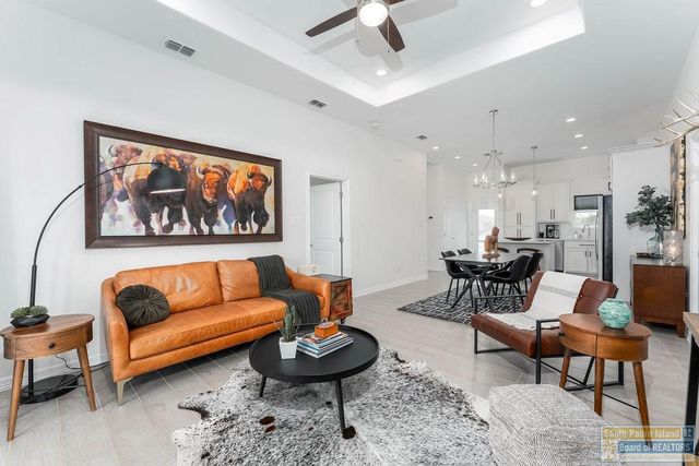 11 North Bay Hill Dr., Laguna Vista, TX 78578