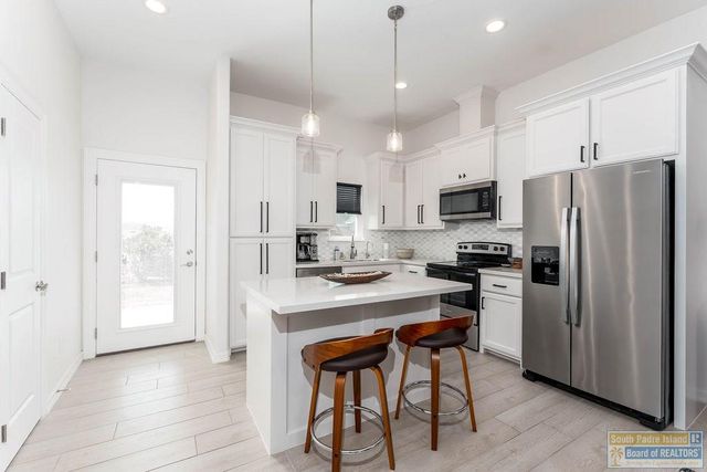 11 North Bay Hill Dr., Laguna Vista, TX 78578