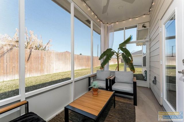 11 North Bay Hill Dr., Laguna Vista, TX 78578