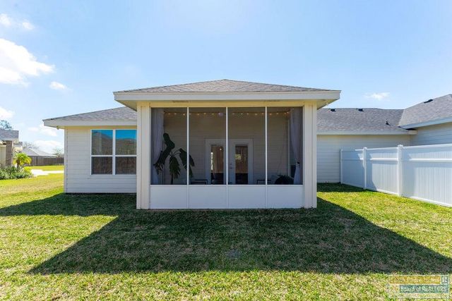 11 North Bay Hill Dr., Laguna Vista, TX 78578