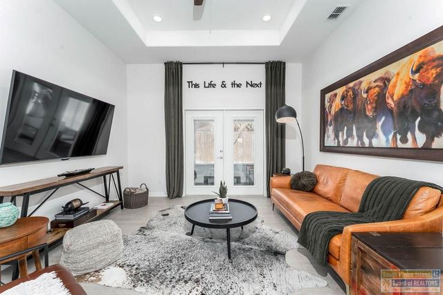 11 North Bay Hill Dr., Laguna Vista, TX 78578