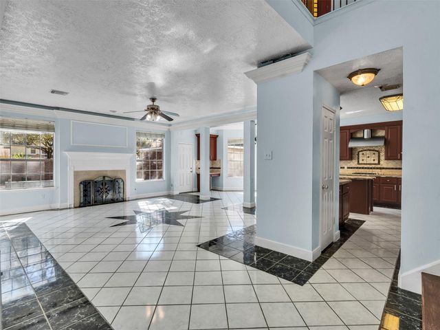 2739 Lakeside Village Drive, Missouri City, TX 77459