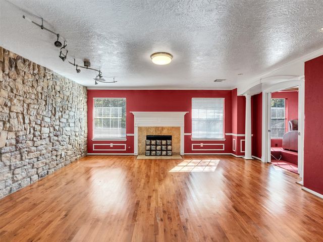 2739 Lakeside Village Drive, Missouri City, TX 77459