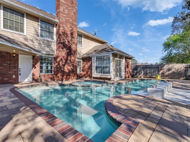 2739 Lakeside Village Drive, Missouri City, TX 77459