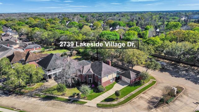 2739 Lakeside Village Drive, Missouri City, TX 77459