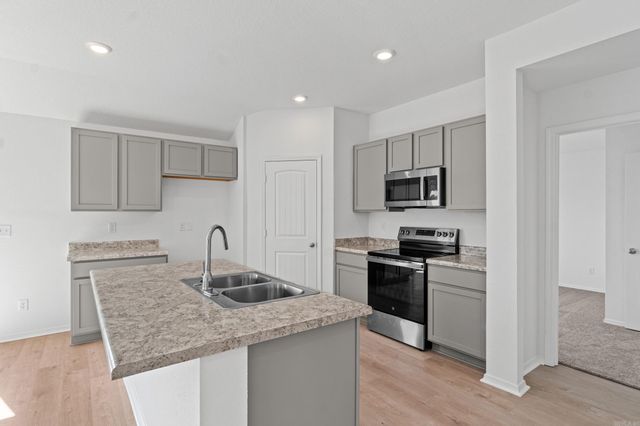 7033 Potomac Trail, Bauxite, AR 72011