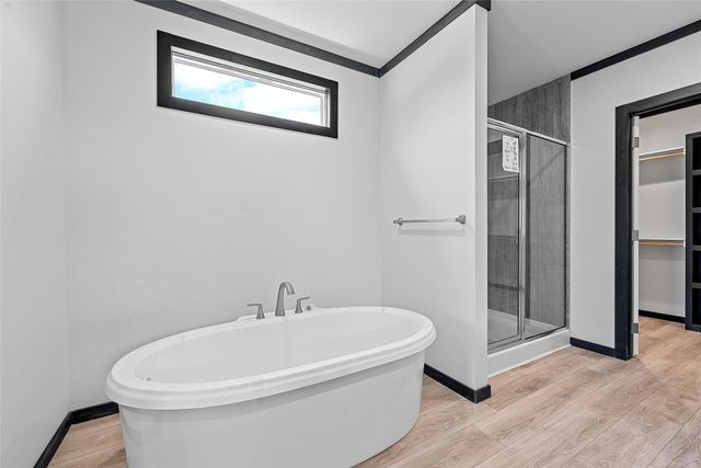 202 N 6th Street, Mount Calm, TX 76673