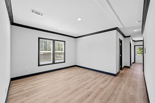 202 N 6th Street, Mount Calm, TX 76673