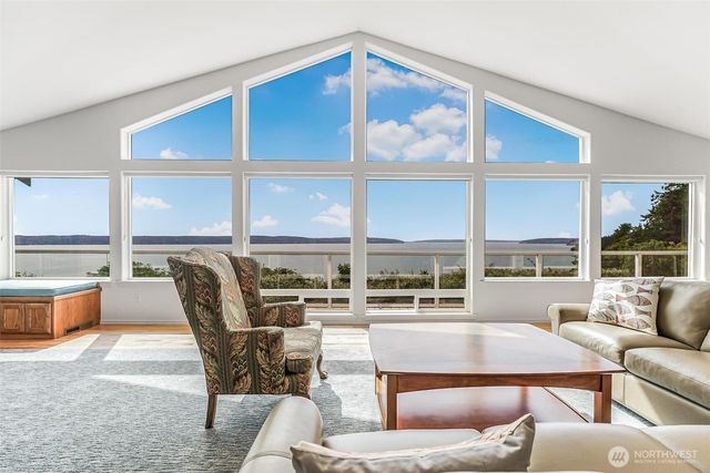 4098 S Camano Drive, Camano Island, WA 98282