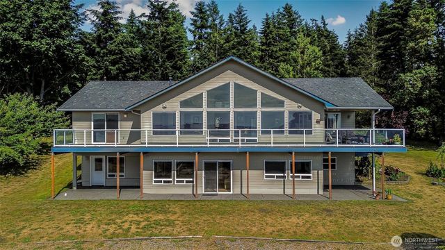 4098 S Camano Drive, Camano Island, WA 98282