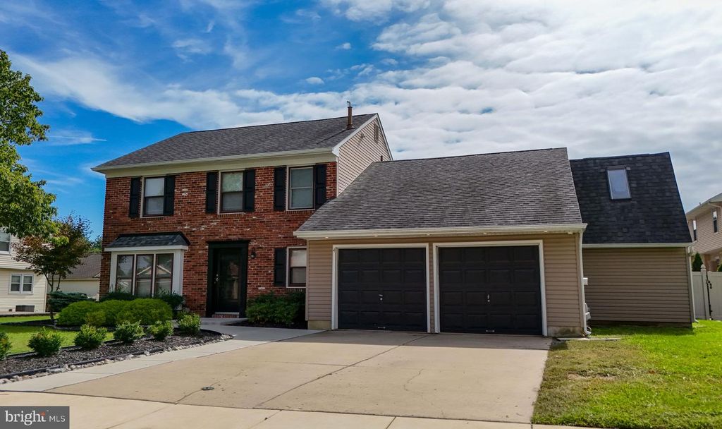 4 OLYMPIC DR, VOORHEES, NJ 08043 — exterior