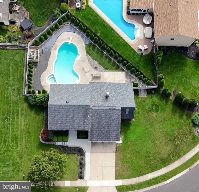 4 OLYMPIC DR, VOORHEES, NJ 08043 — photo 2