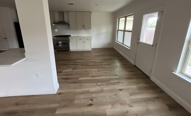 6901 Crestone RD, Austin, TX 78744