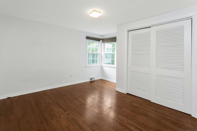31 Hyatt Avenue, Norwalk, CT 06850