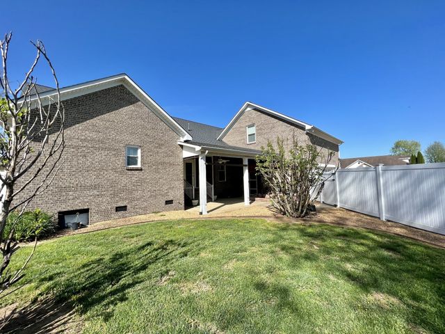 724 Toben Ter, N, Lawrenceburg, TN 38464