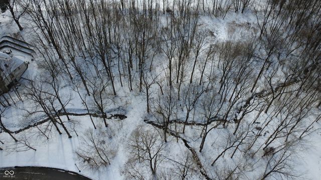 8101 Traders Hollow Lane, Indianapolis, IN 46278