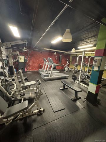 1670 Longfellow Avenue 1J, Bronx, NY 10460