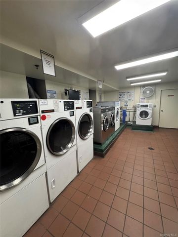 1670 Longfellow Avenue 1J, Bronx, NY 10460