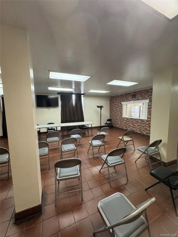 1670 Longfellow Avenue 1J, Bronx, NY 10460