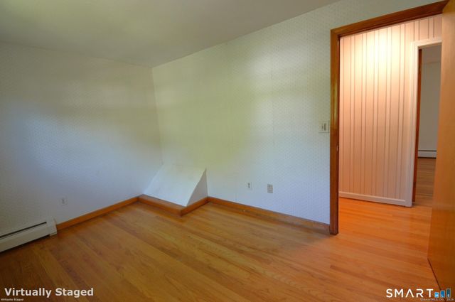 18 Overbrook Road, West Hartford, CT 06107