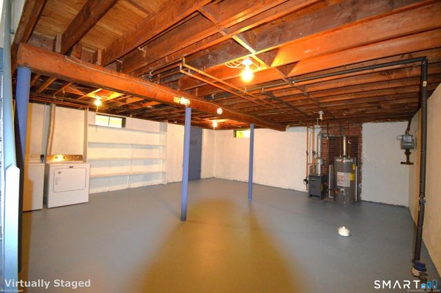 18 Overbrook Road, West Hartford, CT 06107