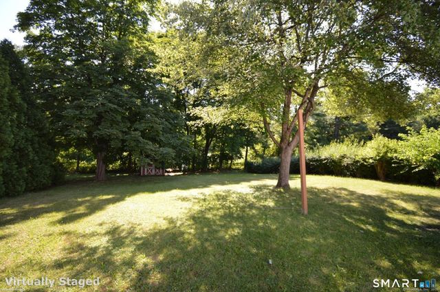 18 Overbrook Road, West Hartford, CT 06107