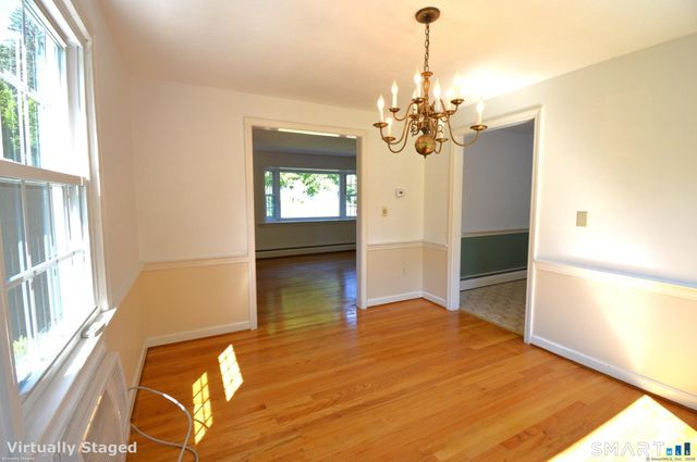 18 Overbrook Road, West Hartford, CT 06107