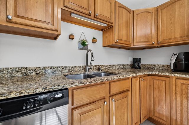 2301 36TH AVENUE N, St Petersburg, FL 33713