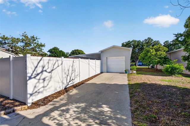 2301 36TH AVENUE N, St Petersburg, FL 33713