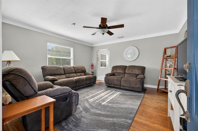 2301 36TH AVENUE N, St Petersburg, FL 33713