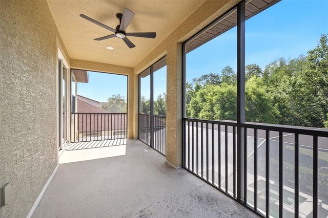 8005 CYPRESS CROSSING COURT, Tampa, FL 33647