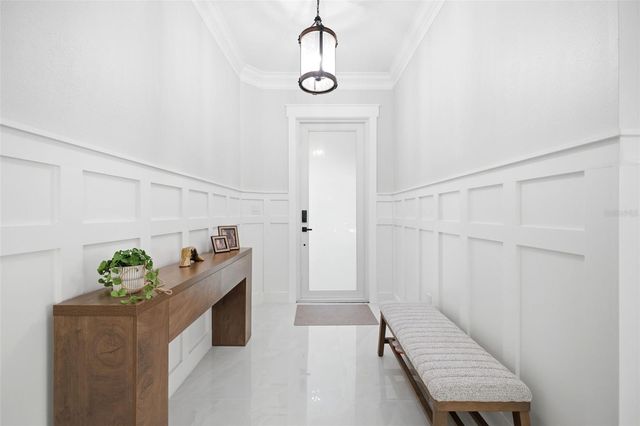 8005 CYPRESS CROSSING COURT, Tampa, FL 33647