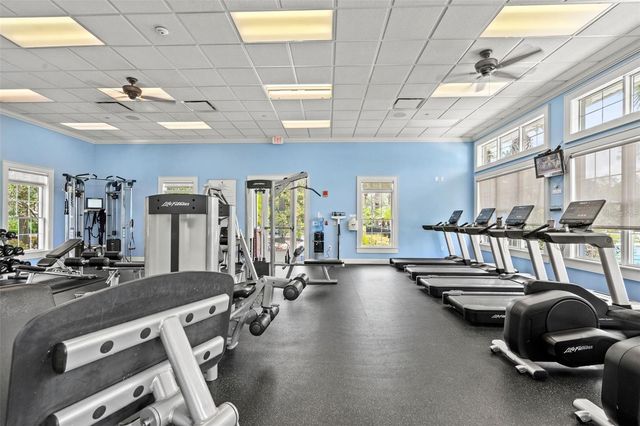 8005 CYPRESS CROSSING COURT, Tampa, FL 33647