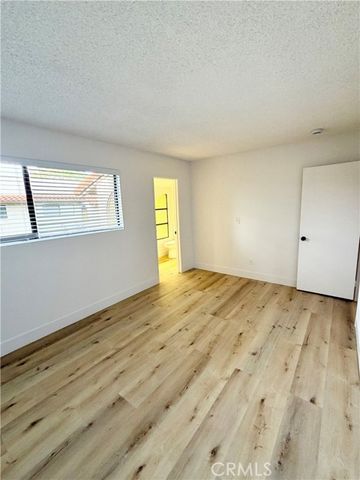 400 S Flower 8, Orange, CA 92868