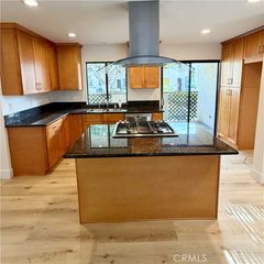 400 S Flower 8, Orange, CA 92868